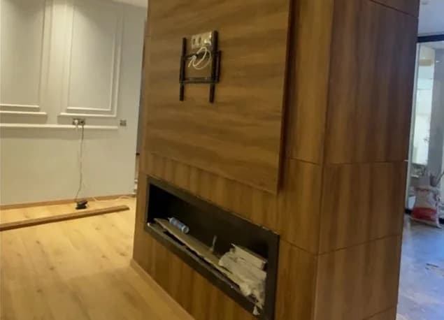 Habillage Murale en bois+ meuble Tv