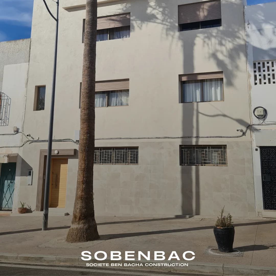 Rénovation d’un R+1 en R+2 à Agadir 