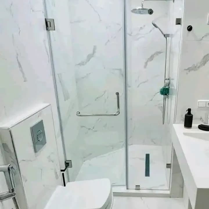 حمامات بزجاج عصرية