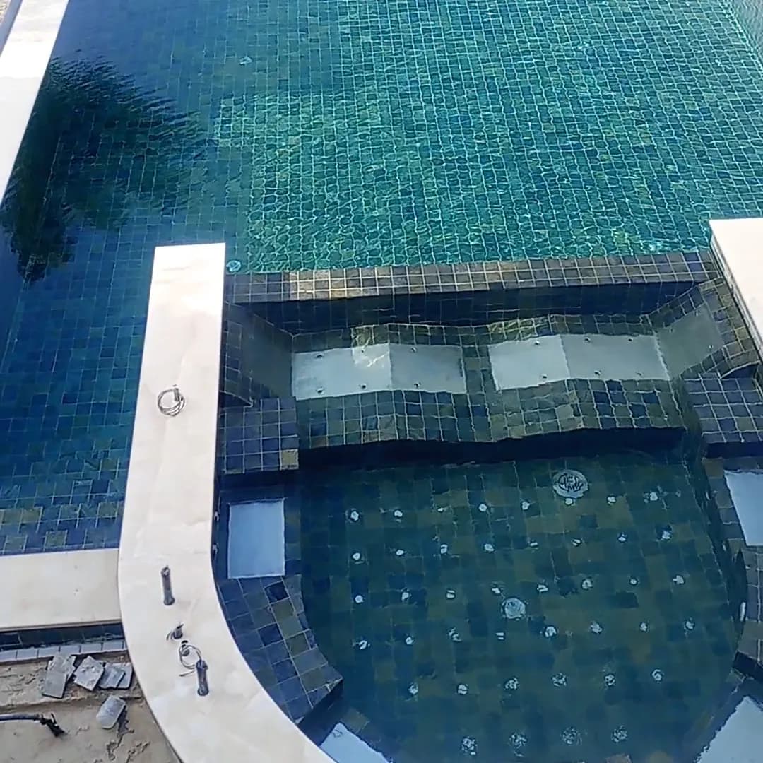 Rénovation Piscine débordante 