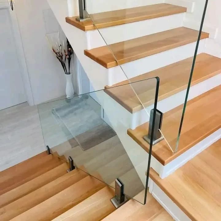 تركيب زجاج لي البلكونات بجودة عالية