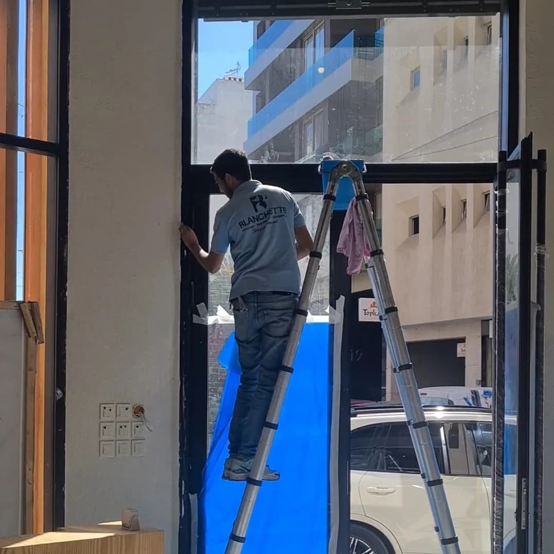 Nettoyage locaux commerciaux