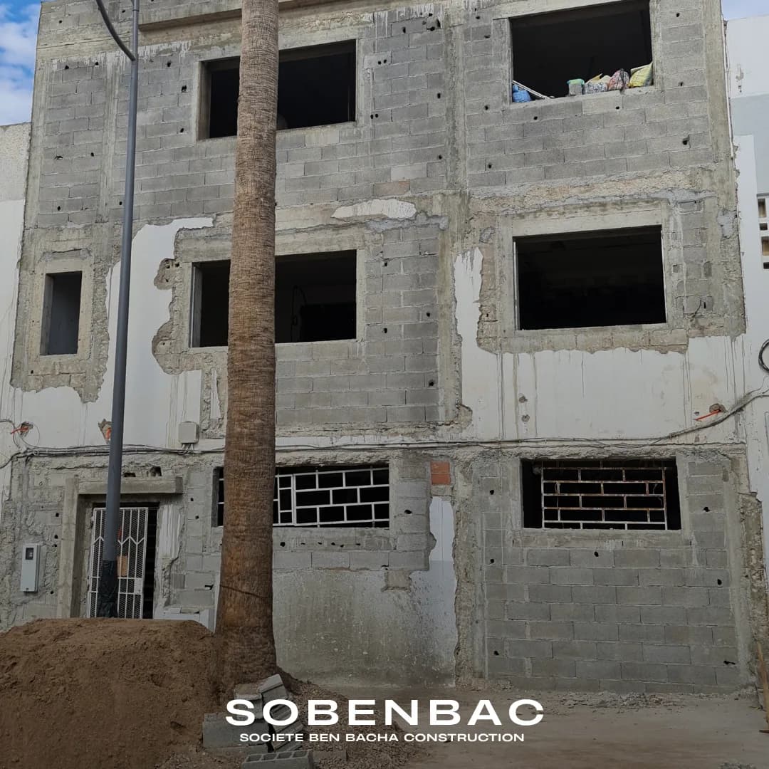 Rénovation d’un R+1 en R+2 à Agadir 