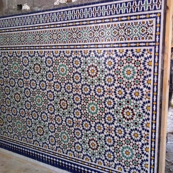 حائط الزليج البلدي