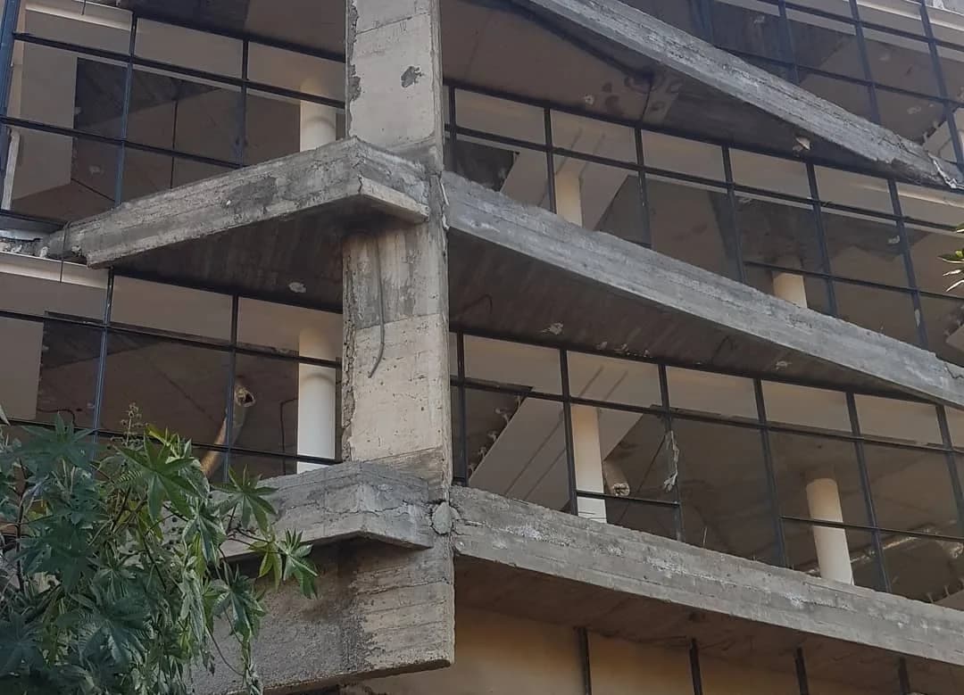 Immeuble résidentiel et plateaux bureaux