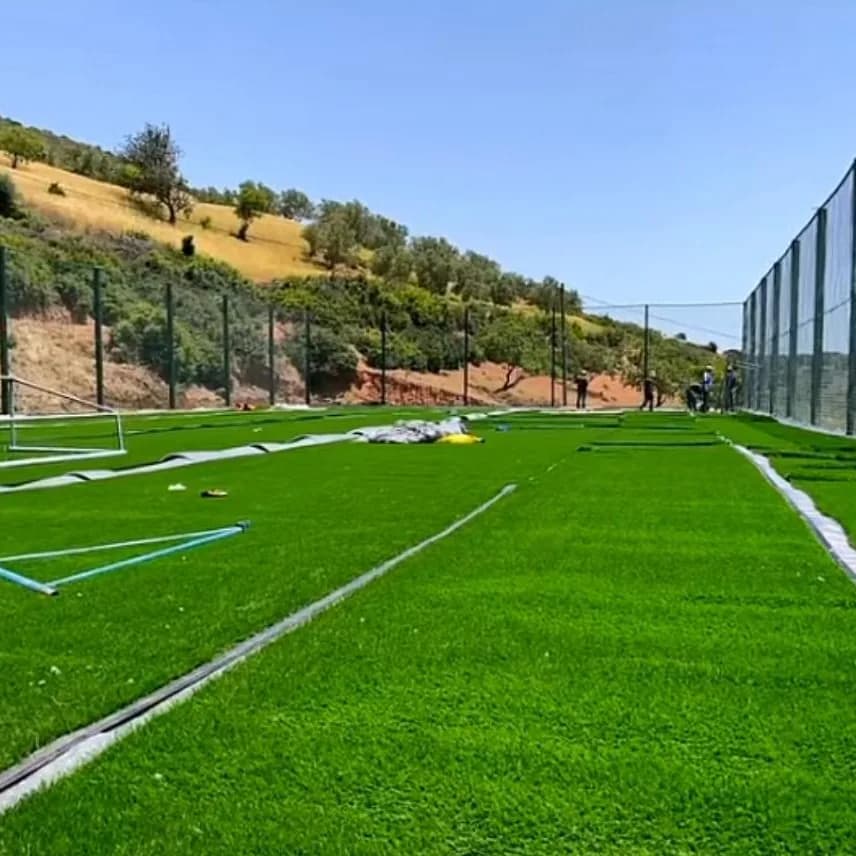 Amenagement de terrain de minifoot