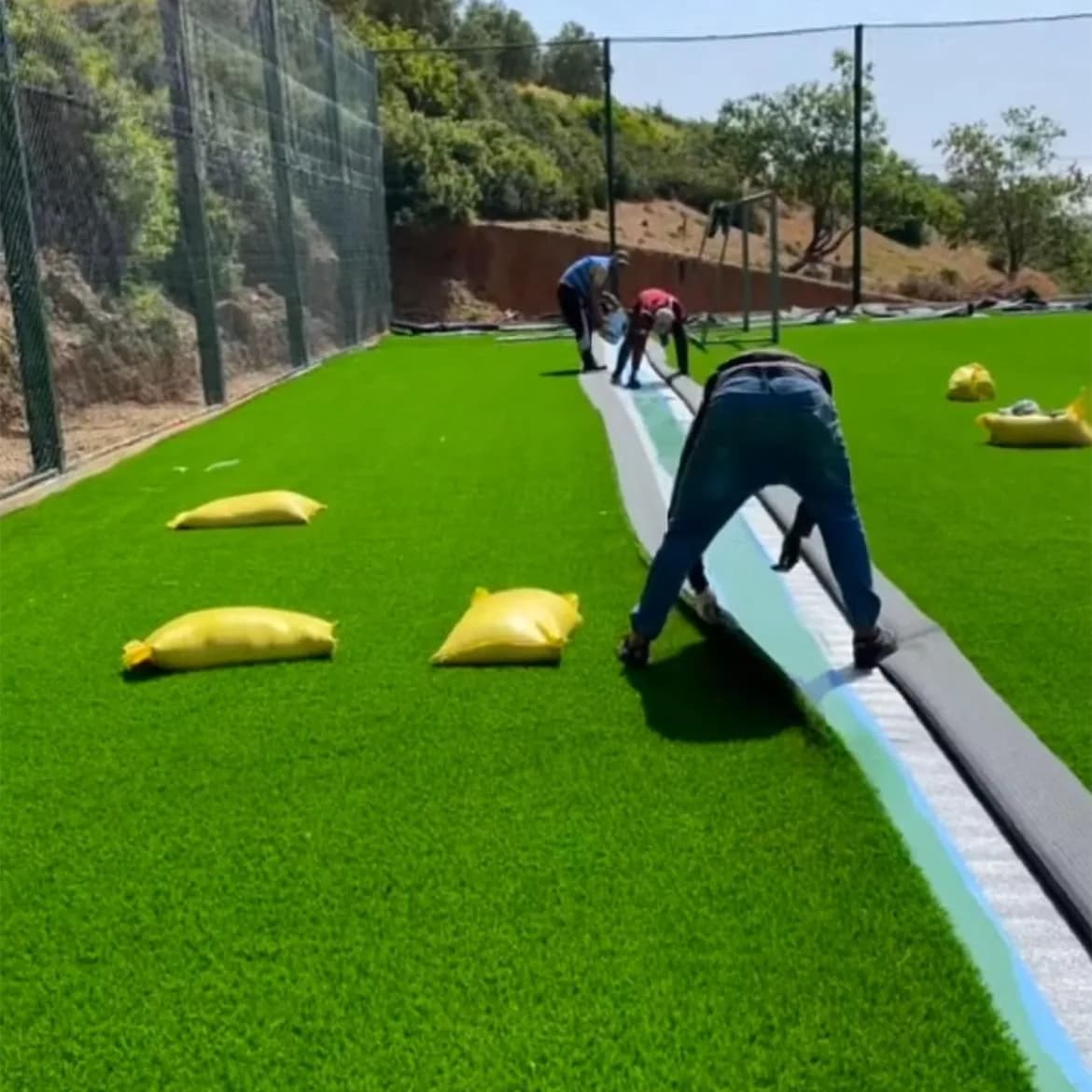 Amenagement de terrain de minifoot