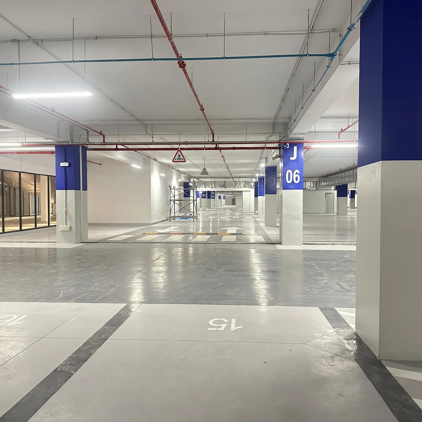 Mall & Hôtel Route Zaer COLLAB TG COVER