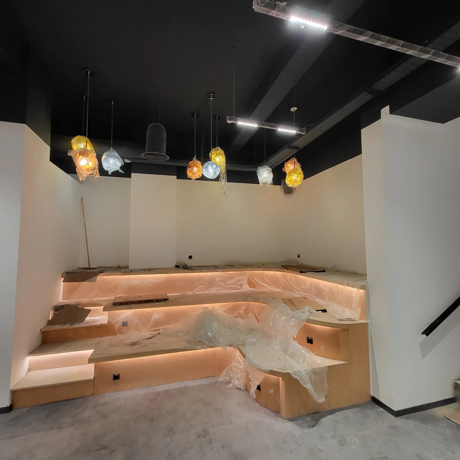 AMENAGEMENT D'UN ESPACE COWORKING 180M2