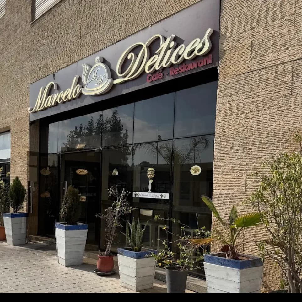 Café restaurant (Marcelo Délices) marina