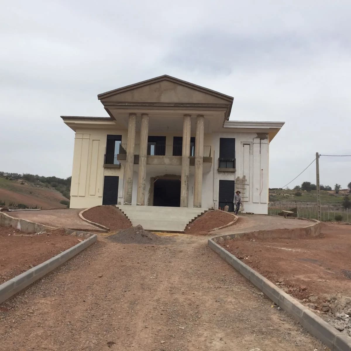 Villa de luxe Greco romaine  Benslimane