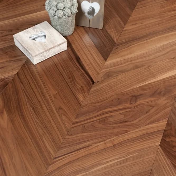 PARQUET SEMI MASSIF CHEVRON 14MM