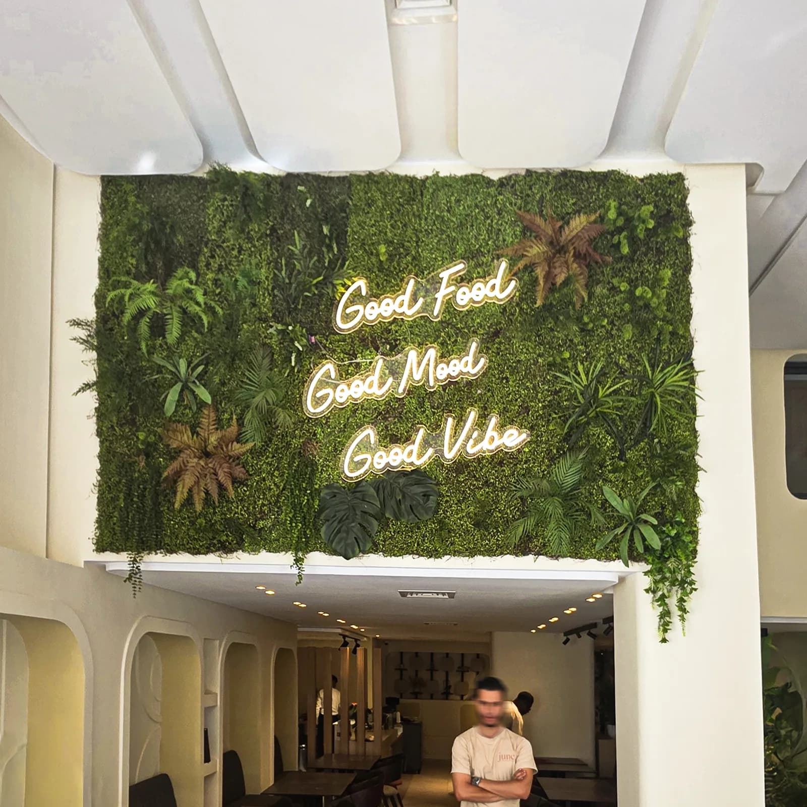 June - Gauthier, Casablanca