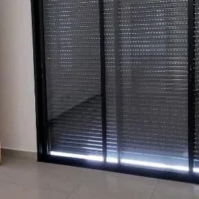 Baie Coulissante en Aluminium avec Volet