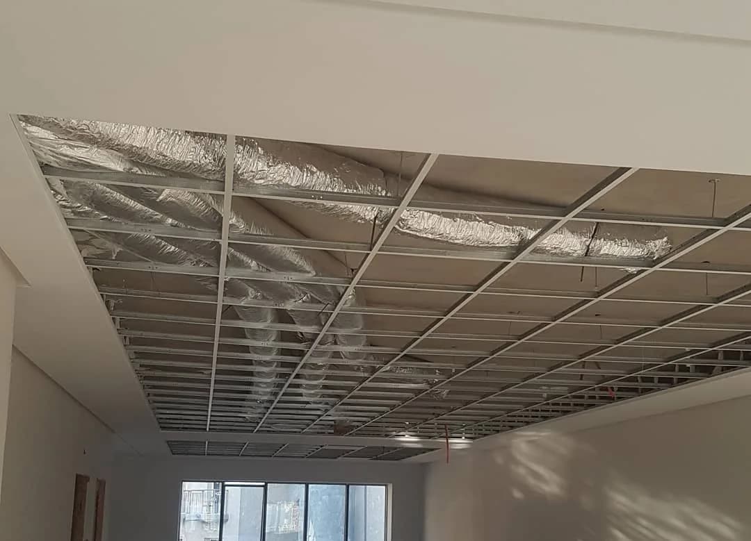 Immeuble résidentiel et plateaux bureaux