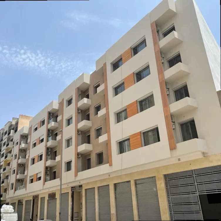 Ensemble trois immeubles sous-sol R+4