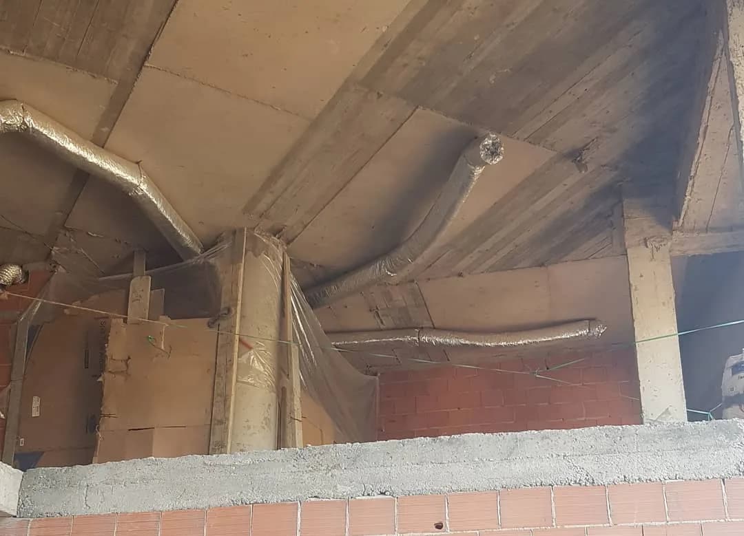 Immeuble résidentiel et plateaux bureaux