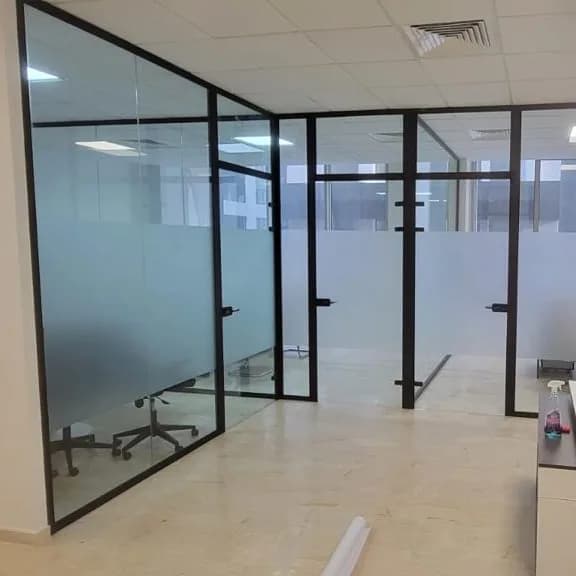 cloison en verre pour bureau