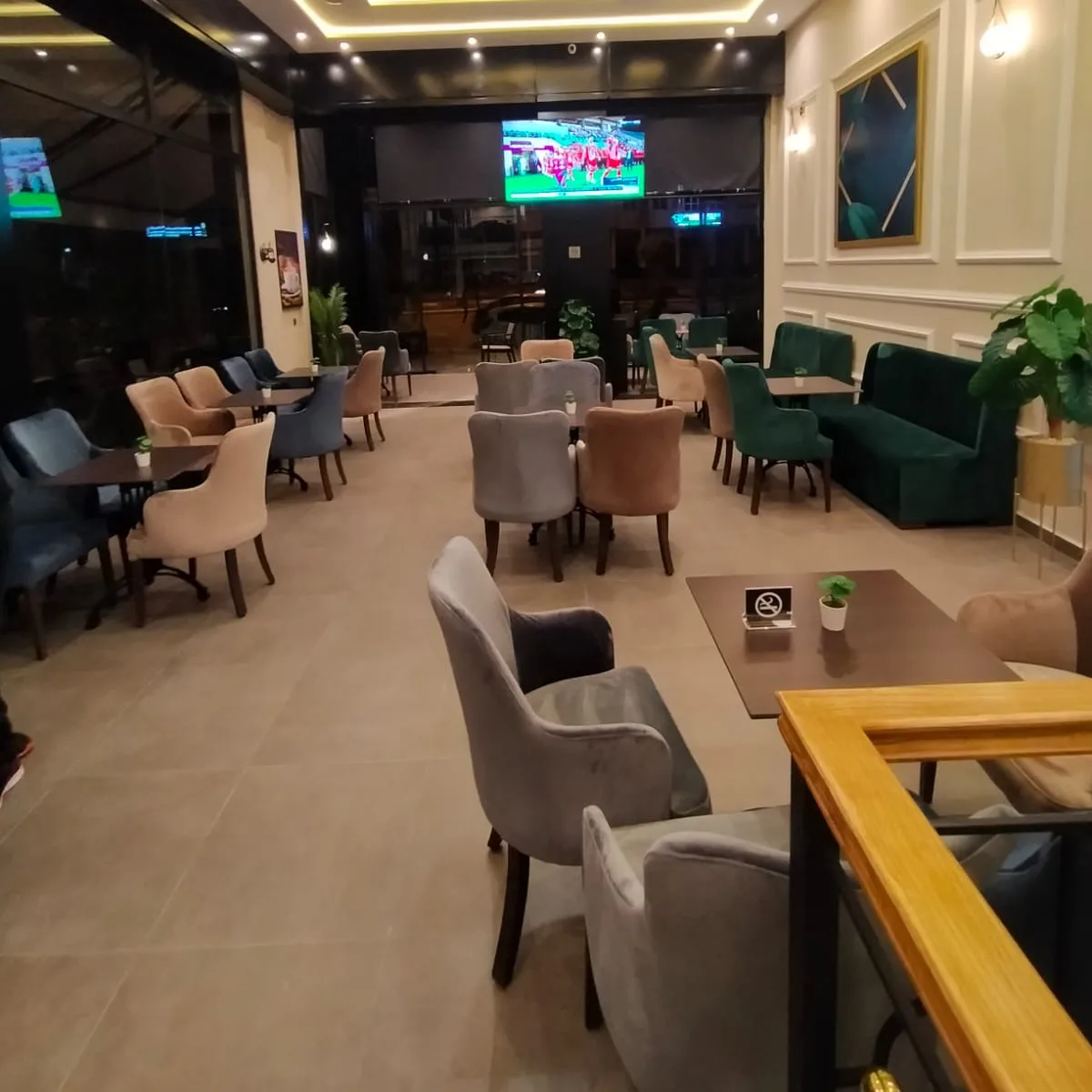 Aménagement d'un café restaurant 