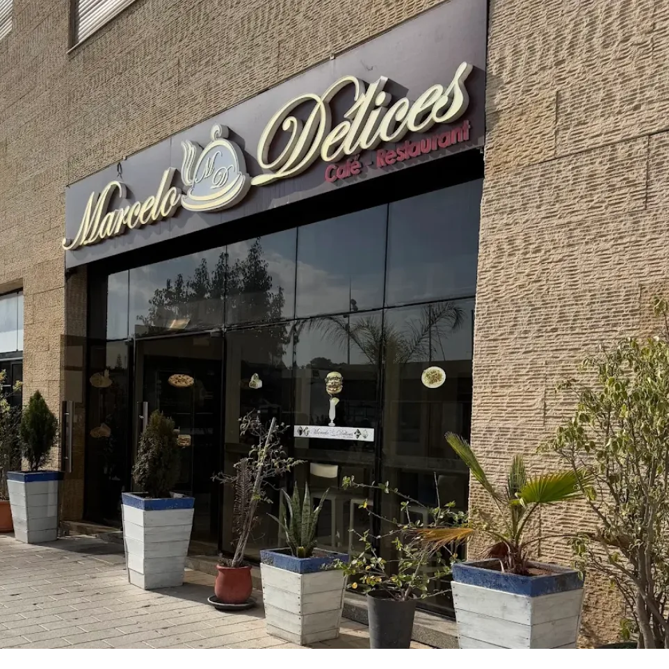 Café restaurant (Marcelo Délices) marina