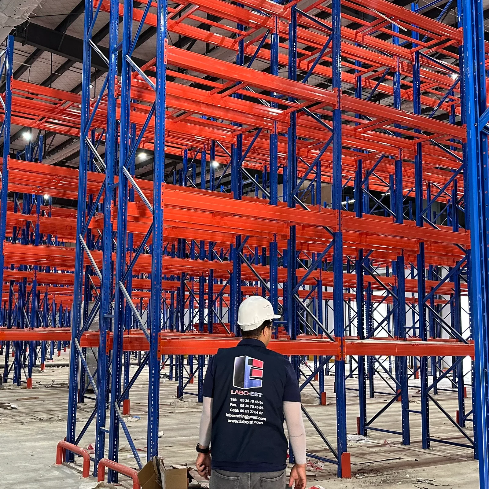 CONSTRUCTION D'UNE USINE DE PRODUCTION D