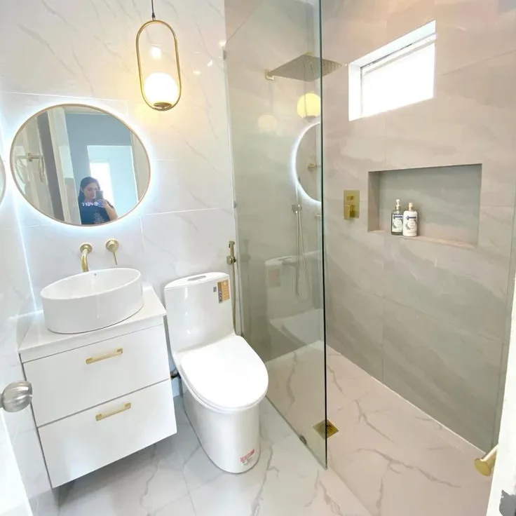 Modèle toilette moderne 