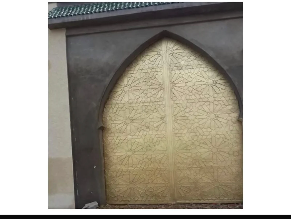 Porte monumentale doree 6m - Style palais Marrakech
